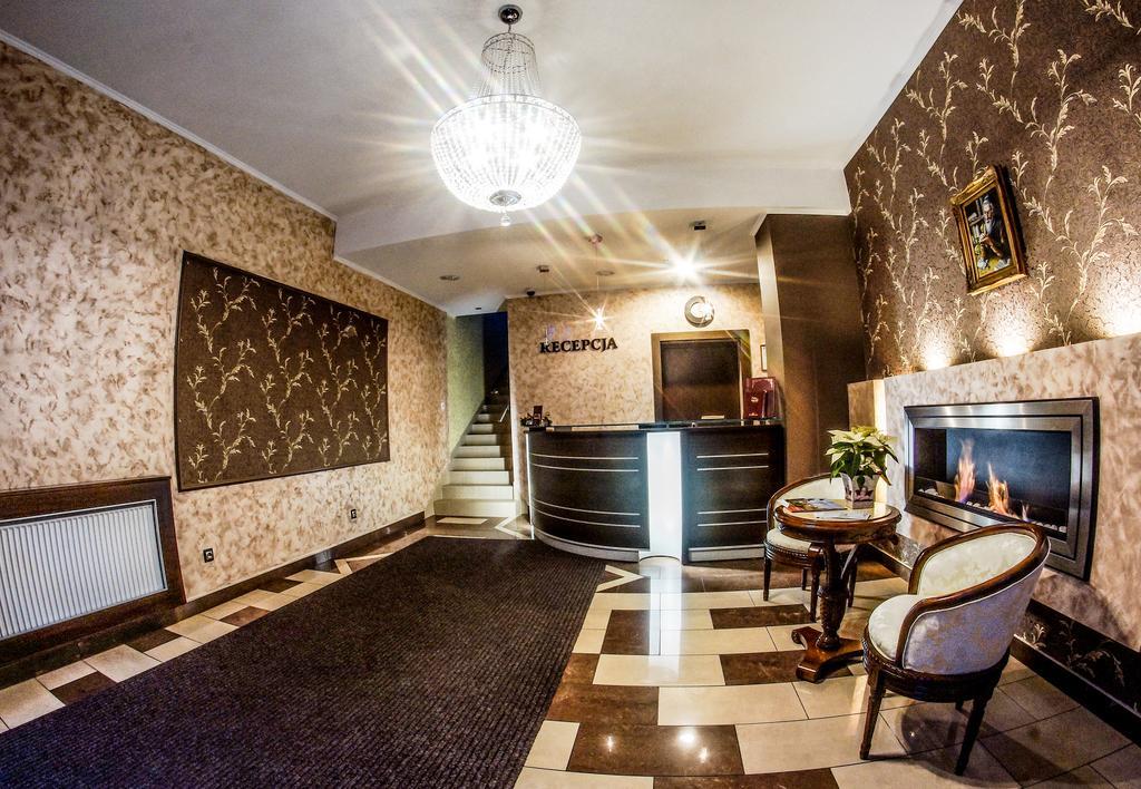 Hotel City Грудзёндз Экстерьер фото